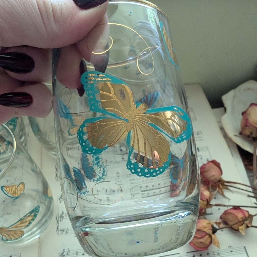 Butterfly Glass Tumbler with Gold Accents Set Of 5 Glasses - Picture 6 of 8